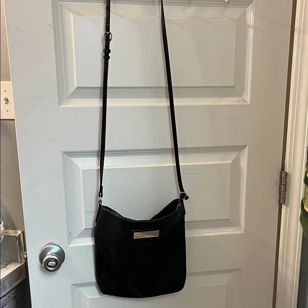 Steve Madden Black Crossbody Bag with Metal Nameplate - Picture 8 of 8